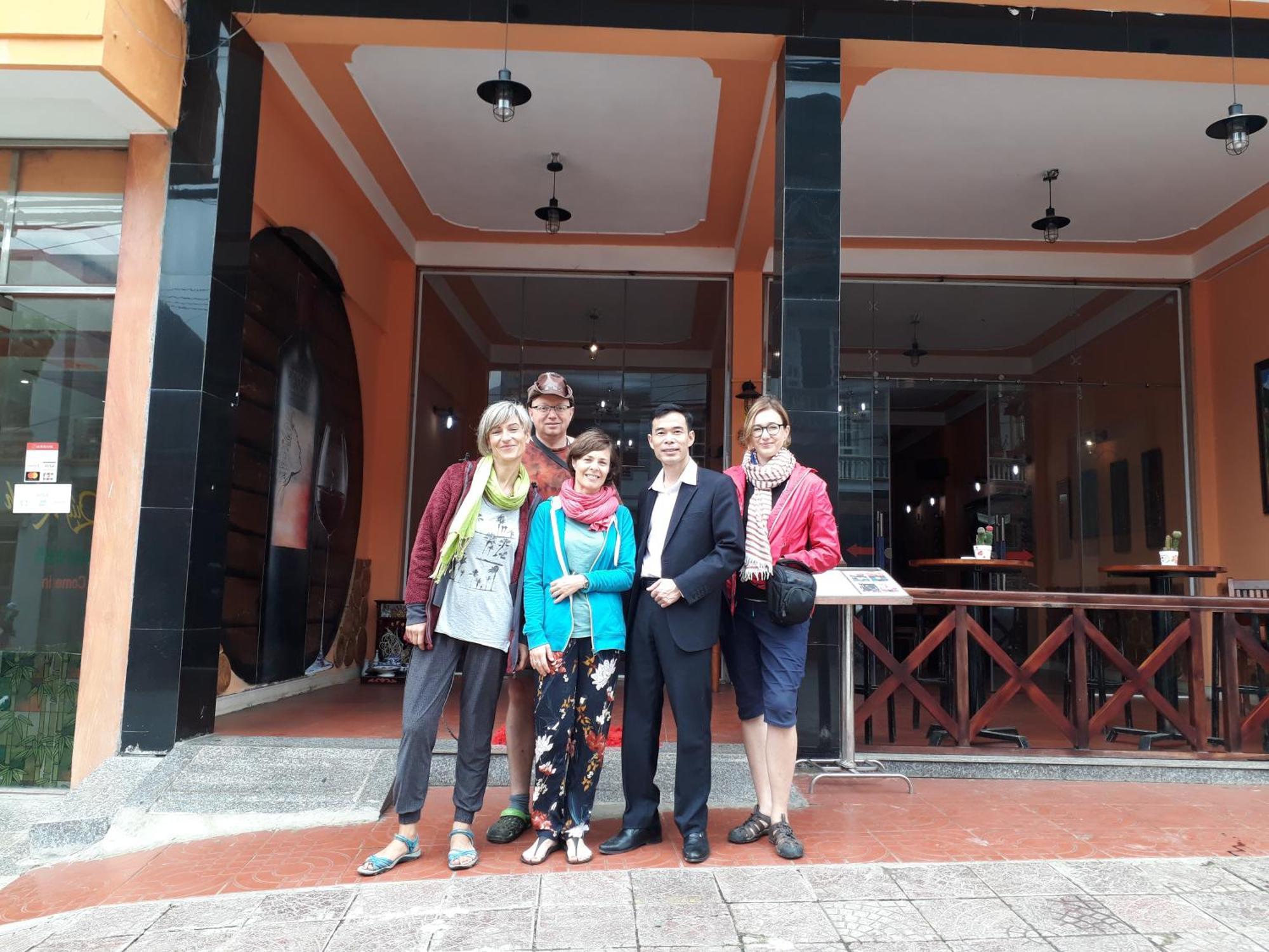 Binh Minh Hostel Dong Van  Exterior photo